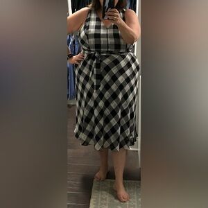 NWT Rachel Roy Black and White V-Neck Belted Dress- 18W